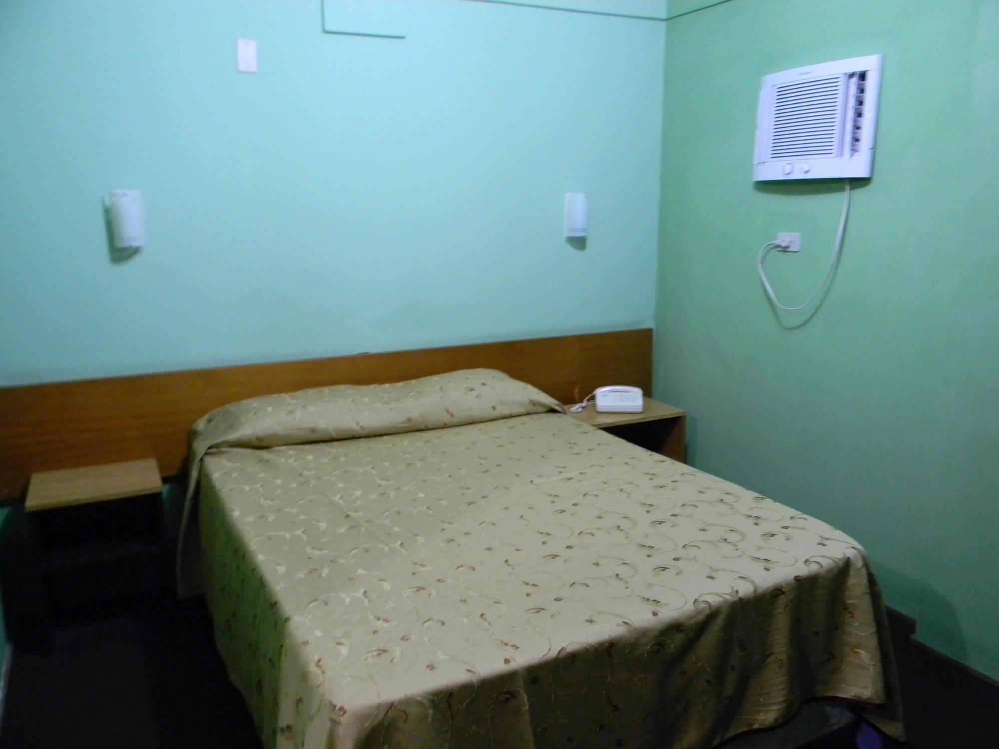 Ambassador Hotel 2*